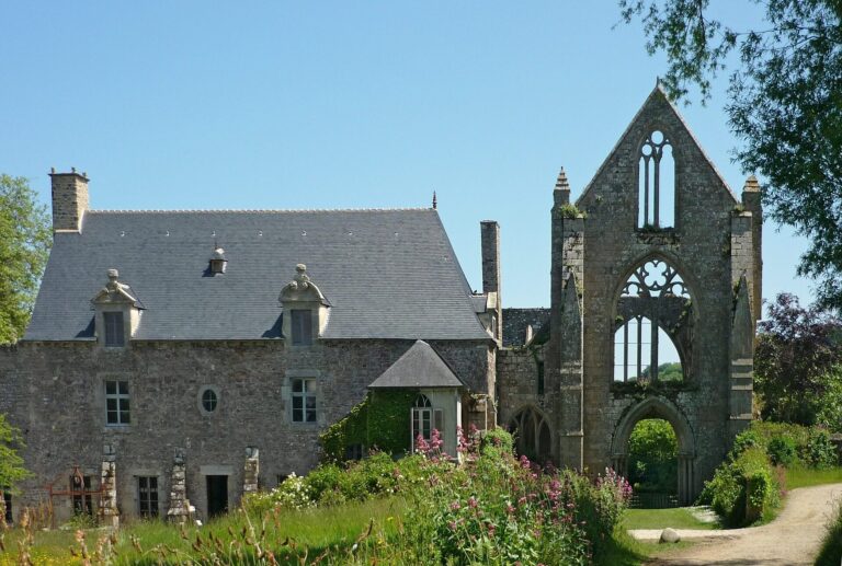 Abbaye de Beauport : histoire, visite et communauté