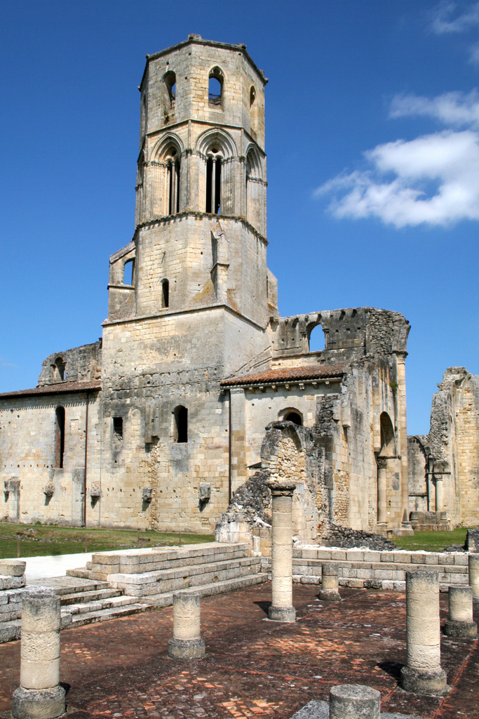 Abbaye de La Sauve-Majeure : histoire, visite et communauté